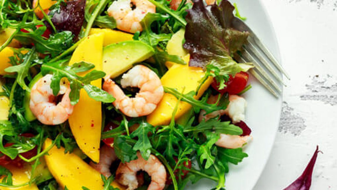 Salada de camarão, abacate e manga: uma receita nutritiva. - Dicas Nutribalance